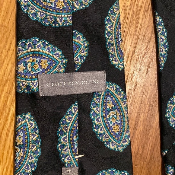 Geoffrey Beene silk tie 59” -bm - Picture 3 of 4
